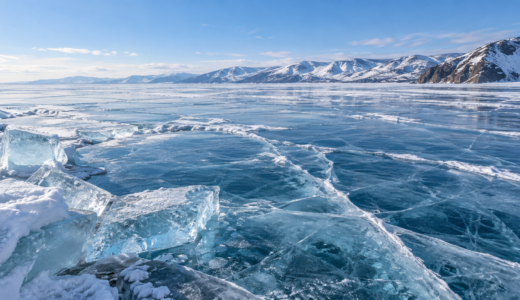 バイカル湖の深さはなぜ世界一？でき方と氷の巨大な輪の謎を解説