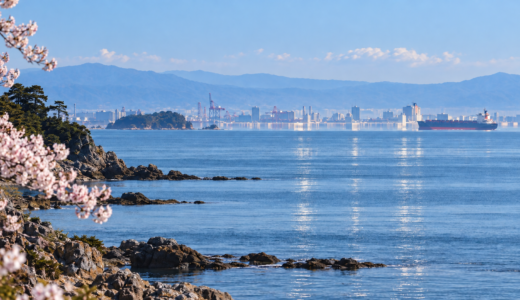 蜃気楼の仕組みは？富山湾で景色が伸びる理由と見える条件